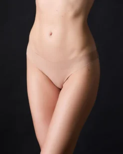 Journelle Estelle Thong