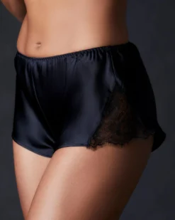 Journelle Charlotte Tap Short Chevron Down Icon