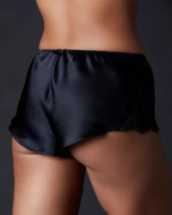 Journelle Charlotte Tap Short Chevron Down Icon