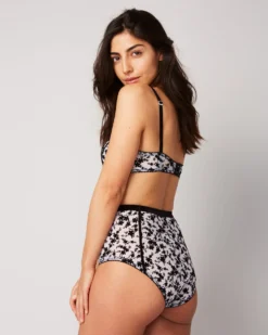 Lonely Gigi Underwire Bra DD+ 8 Lonely Gigi Underwire Bra DD+