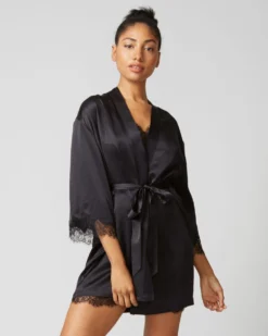 Journelle Chevron Down Icon Charlotte Short Robe