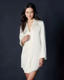 Journelle Bette Sleepshirt Chevron Down Icon