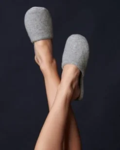 Arlotta Socks & Slippers Classic Cashmere Slide