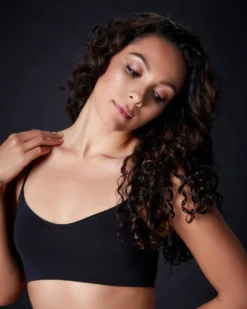 Hanro Bras Touch Feeling Spaghetti Crop Top