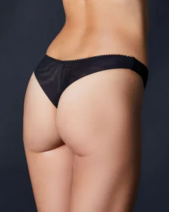 Journelle Victoire Jolie Thong 7 Journelle Victoire Jolie Thong