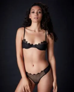 Taryn Winters Camille Demi Bra