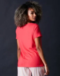 Hanro Chevron Down Icon Short Sleeve V-Neck Shirt