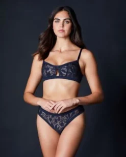 Lou Sale Ombragee Hidden Underwire Bra