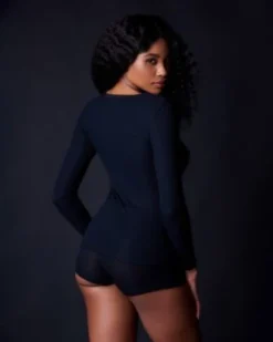 Collezione Privata Fine Rib V Neck Long Sleeve