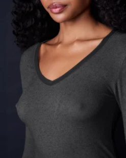 Collezione Privata Sale Fine Rib V Neck Long Sleeve