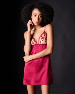 Fleur Of England Ruby Silk Babydoll Chevron Down Icon