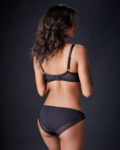Huit Arpege Low-Waisted Brief Underwear